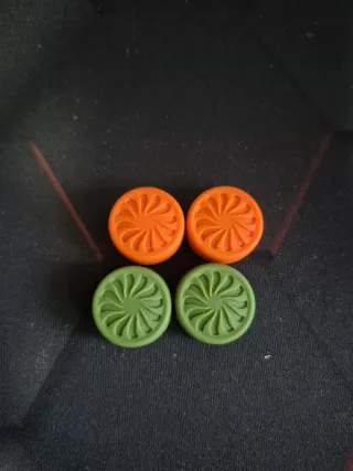 Protectores Botones PS4/PS5 Naranja y Verde