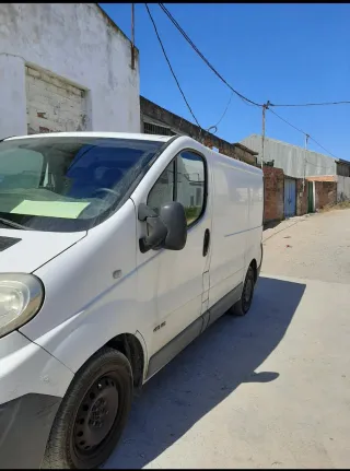 Renault Trafic Furgoneta 2011