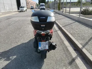 SYM Cruisym 300i ABS Roja