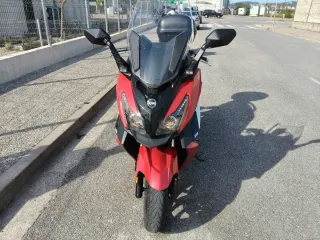 SYM Cruisym 300i ABS Roja