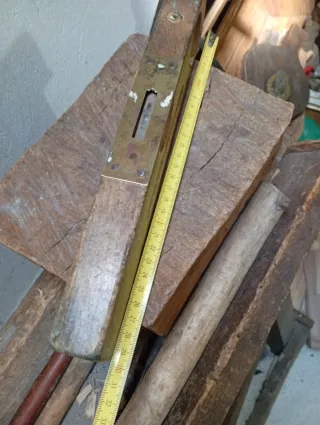 Antiguo Nivel de madera y laton,de burbuja