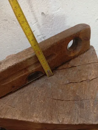 Antiguo Nivel de madera y laton,de burbuja