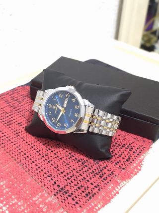 Reloj Hombre Azul y Dorado