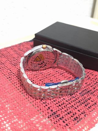 Reloj Hombre Azul y Dorado