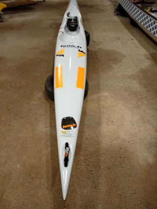 Piragua de mar Surfski blanca