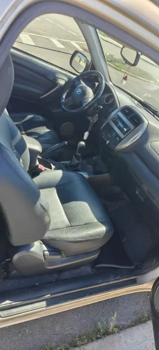 Toyota RAV4 2004