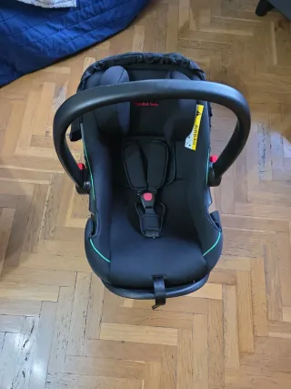 Silla de coche para bebé negra