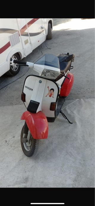 Vespa T5 125cc Scooter Manual