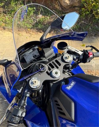 Yamaha R1 2024