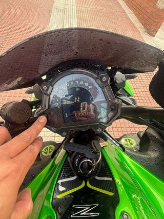 Kawasaki Z900 2018 Negra/Verde