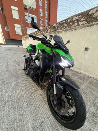 Kawasaki Z900 2018 Negra/Verde