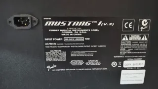 Amplificador Fender Mustang I V.2 70W
