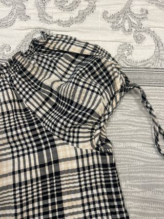 Blusón cuadros beige y negro