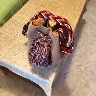 Bolso Wayuu tejido artesanal