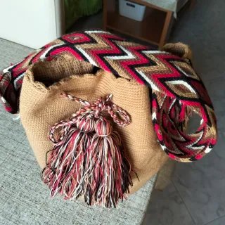 Bolso Wayuu tejido artesanal