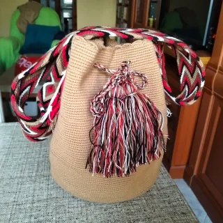 Bolso Wayuu tejido artesanal