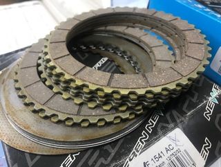 Kit Discos y Separadores Embrague Moto