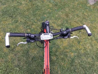 Bicicleta Mondraker Montaña Roja