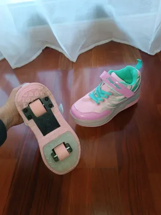 Zapatillas con ruedas Miya Miya rosas