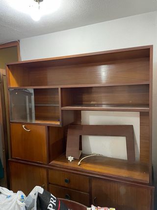 Mueble de salón madera y cristal