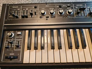Roland SH-2 Sintetizador Vintage Rare
