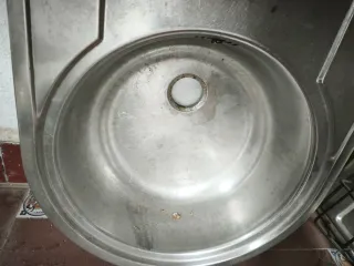 Fregadero de metal
