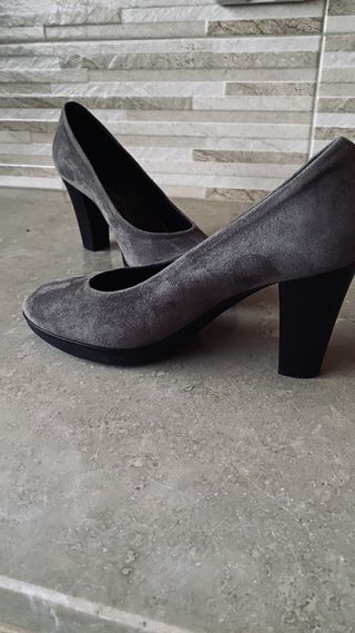 Scarpe con plateau in camoscio grigio