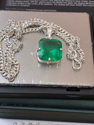 Collar Colgante Esmeralda Colombiana 16.70 Ct