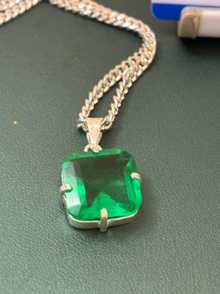 Collar Colgante Esmeralda Colombiana 16.70 Ct