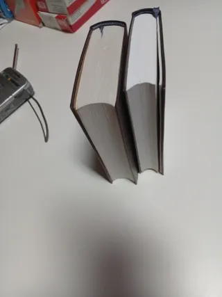 Dos libros de bolsillo de coleccion