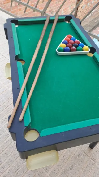 Mesa de billar infantil con accesorios