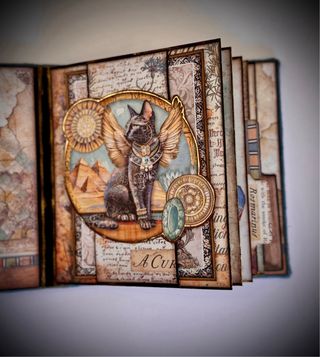 Álbum pequeño con caja decorada