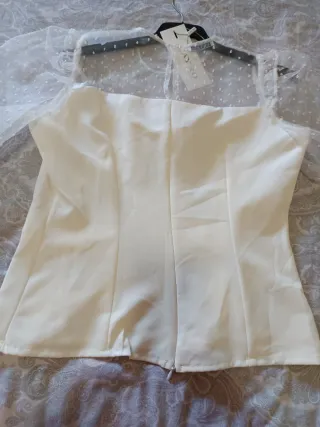 Blusa CAYRO blanca manga abullonada talla M evento