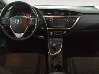 Toyota Auris Hybrid Feel!