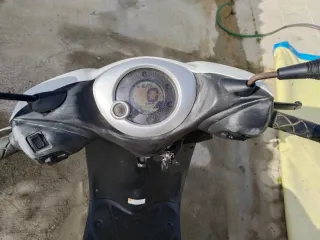 Yamaha Neos 49cc Scooter
