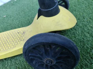 Patinete infantil 3 ruedas amarillo