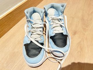 Nike Air Jordan 1 Azul y Negro