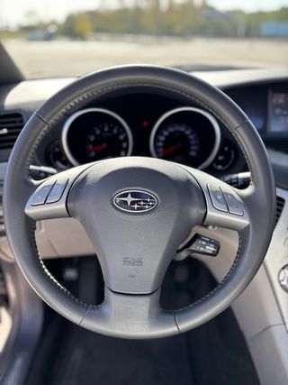 SUBARU TRIBECA B9 7 PLZ 2008 138.000km Etiqueta C