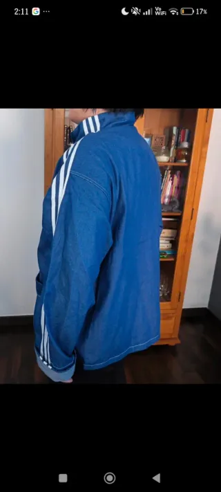 Chaqueta Adidas estilo chino azul oversize