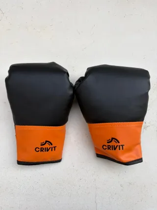 Crivit Set Boxeo Infantil con su caja y sin usar.