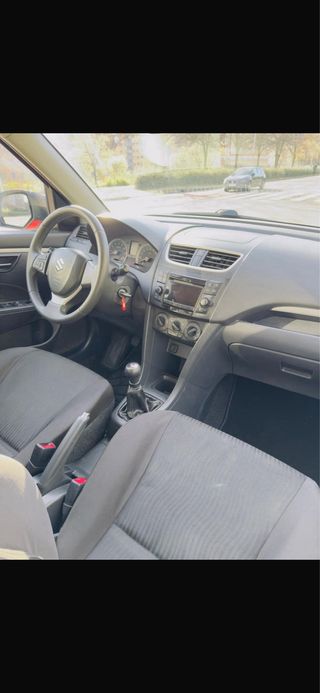 Suzuki Swift 2012