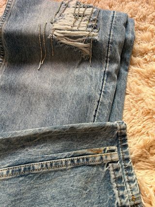 Pantalones Desigual vaqueros rotos anchos