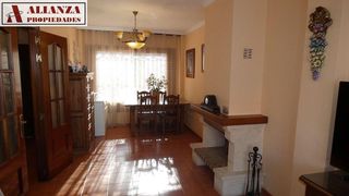 Casa adosada en venta en Cártama