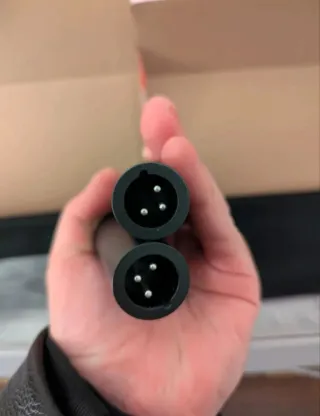 2 Microfoni Dinamici + Cavo + Accessori