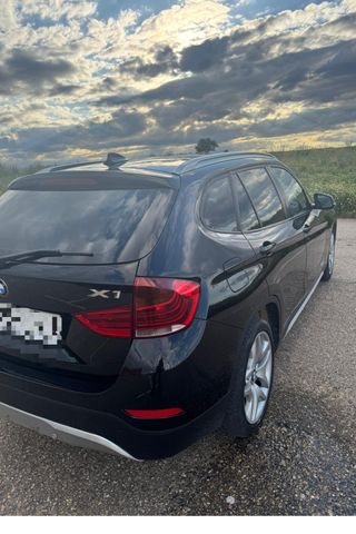 BMW X1 Negro