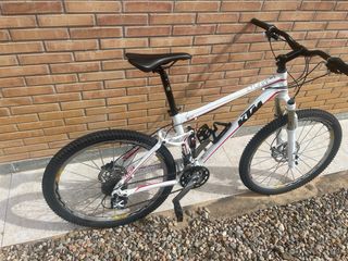 Bicicleta KTM Lycan Blanca