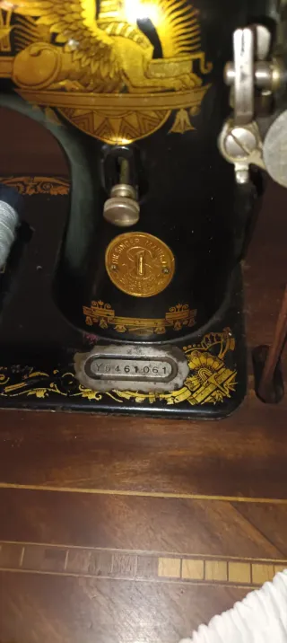 Máquina de coser Singer antigua de 1922