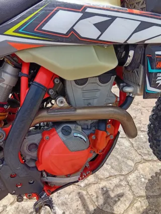KTM SIX DAYS