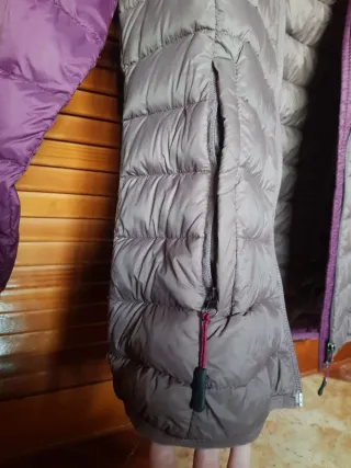 Abrigo Roc Neige gris y morado