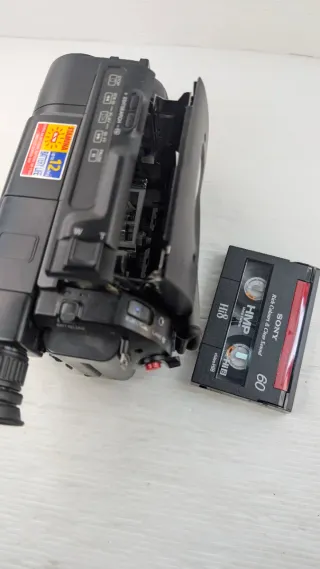 Sony Handycam CCD-TRV13E Hi8 Video-8 XR